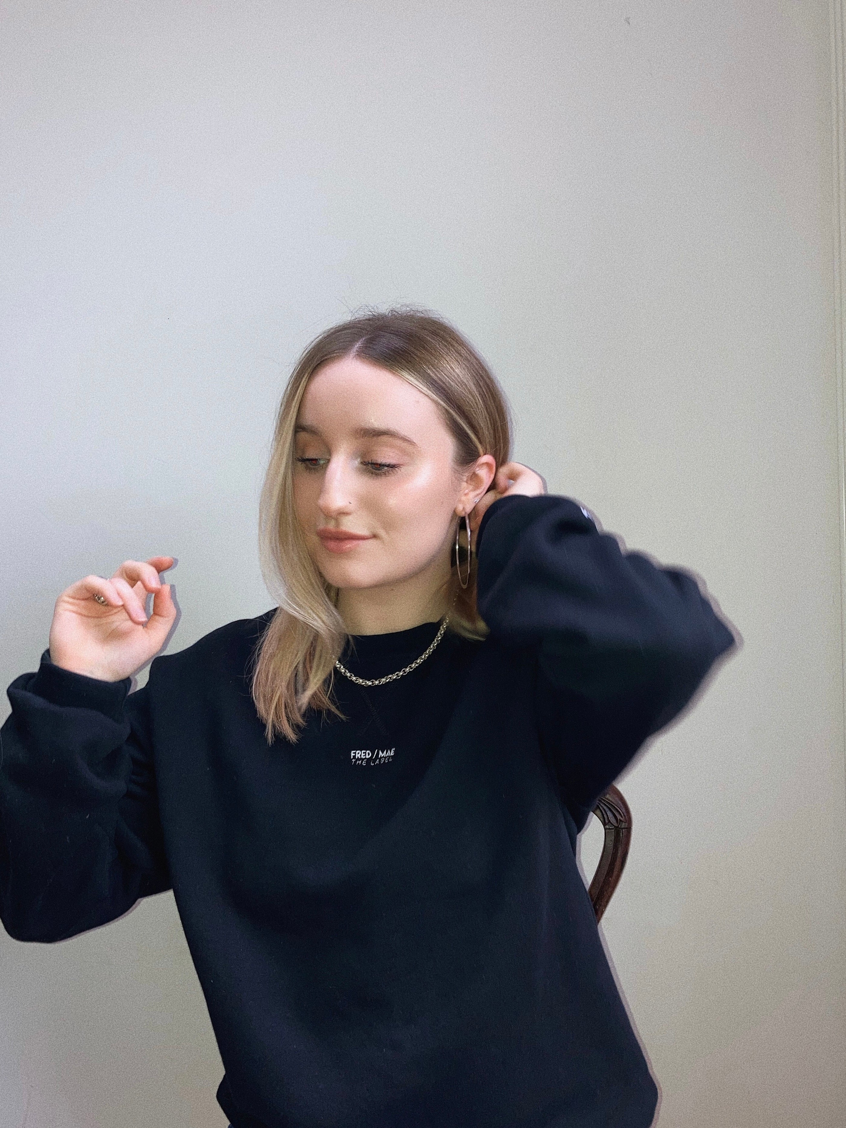 Unisex Logo Sweatshirt in Black